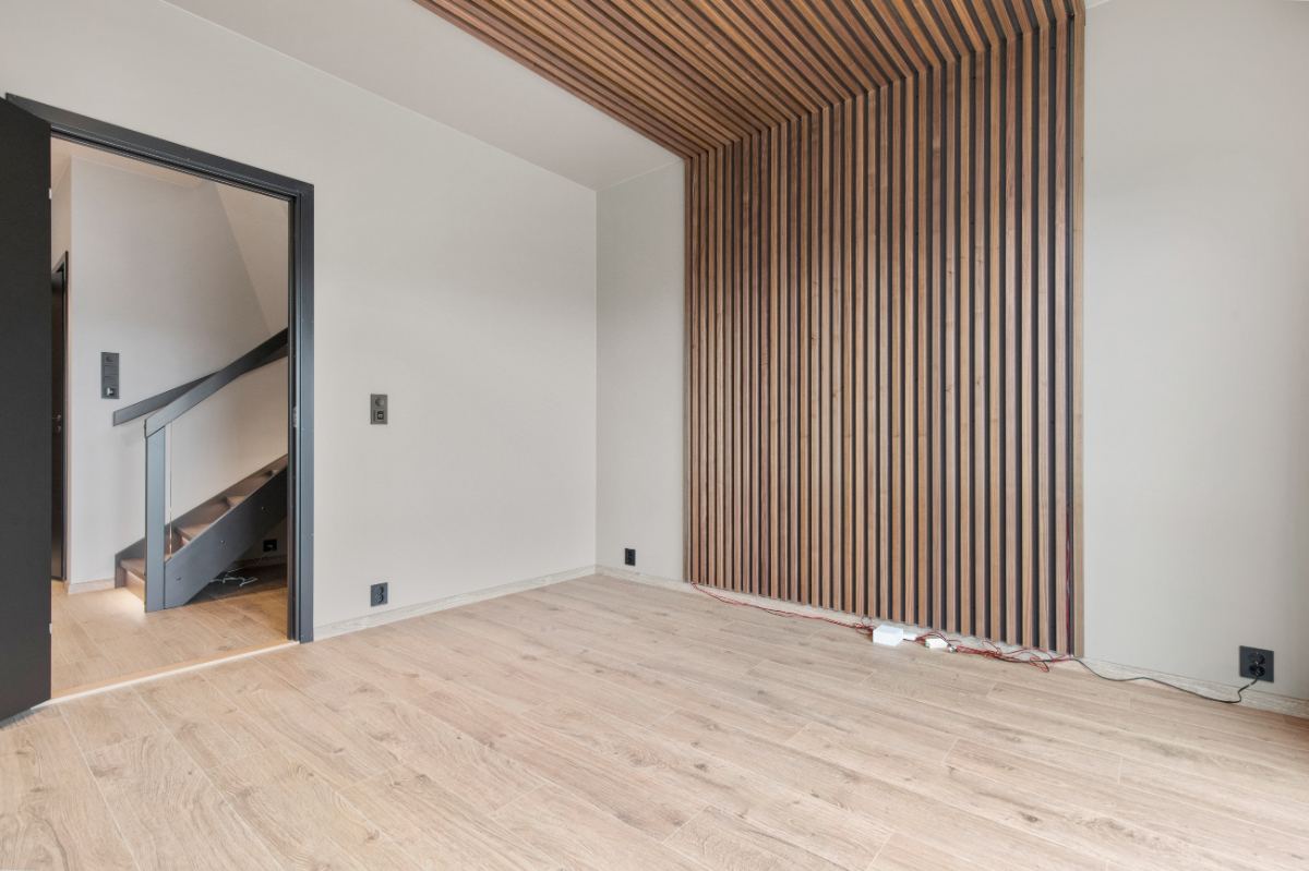 Photorealistic Bedroom Staging