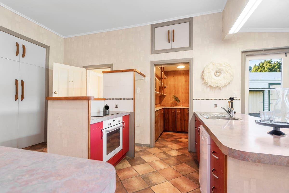 Natural Window Details